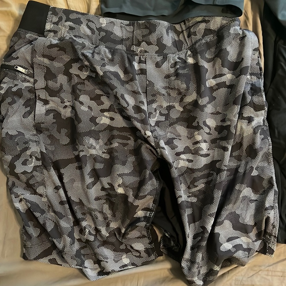 Lulu lemon grey camo shorts